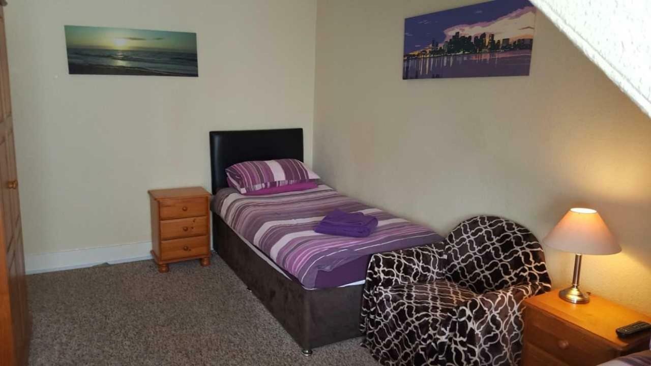 Station View Guest House Dyce Exterior foto